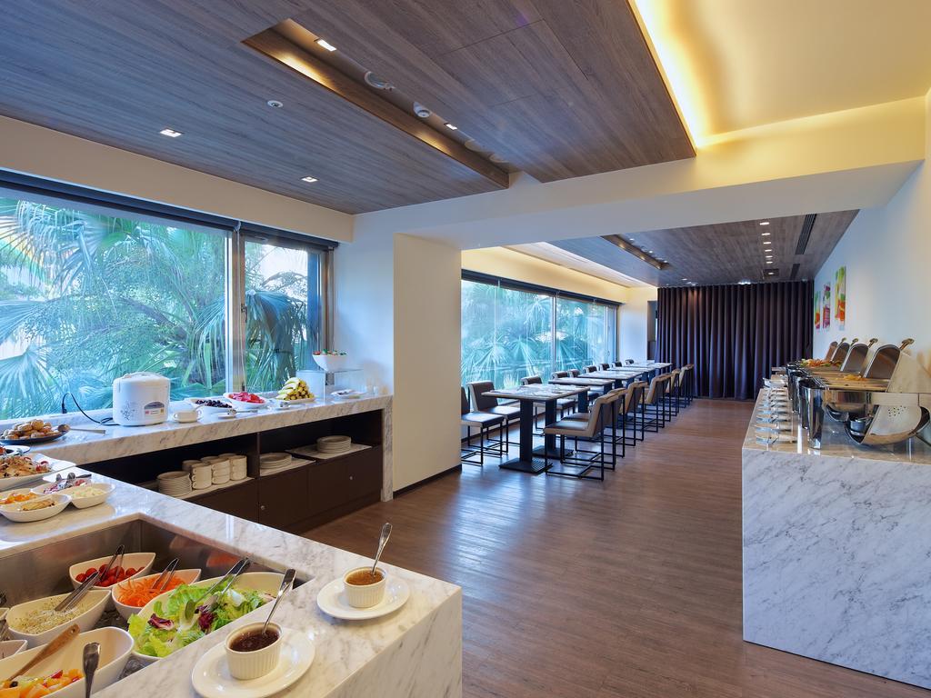 52 Hotel Đài Trung Ngoại thất bức ảnh